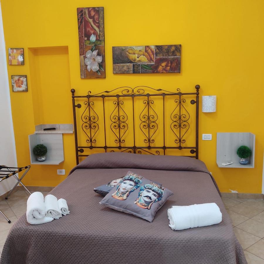 Villa Dolce Vita Rooms Castelluzzo Exterior photo