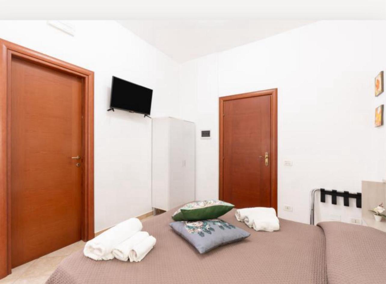 Villa Dolce Vita Rooms Castelluzzo Exterior photo