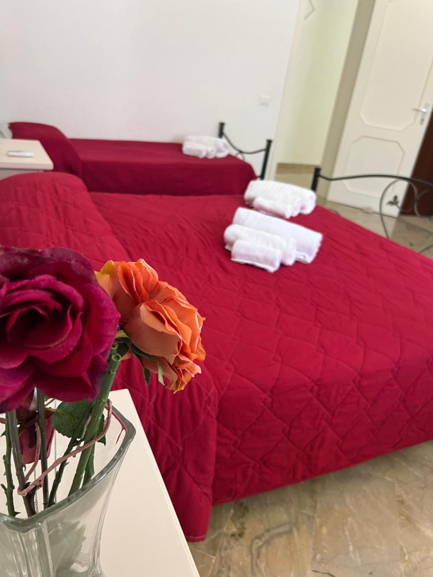 Villa Dolce Vita Rooms Castelluzzo Exterior photo